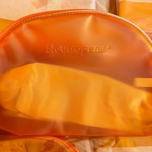 NEW! Set of 50 Neutrogena / Seventeen Brand Cosmetic Makeup Bags